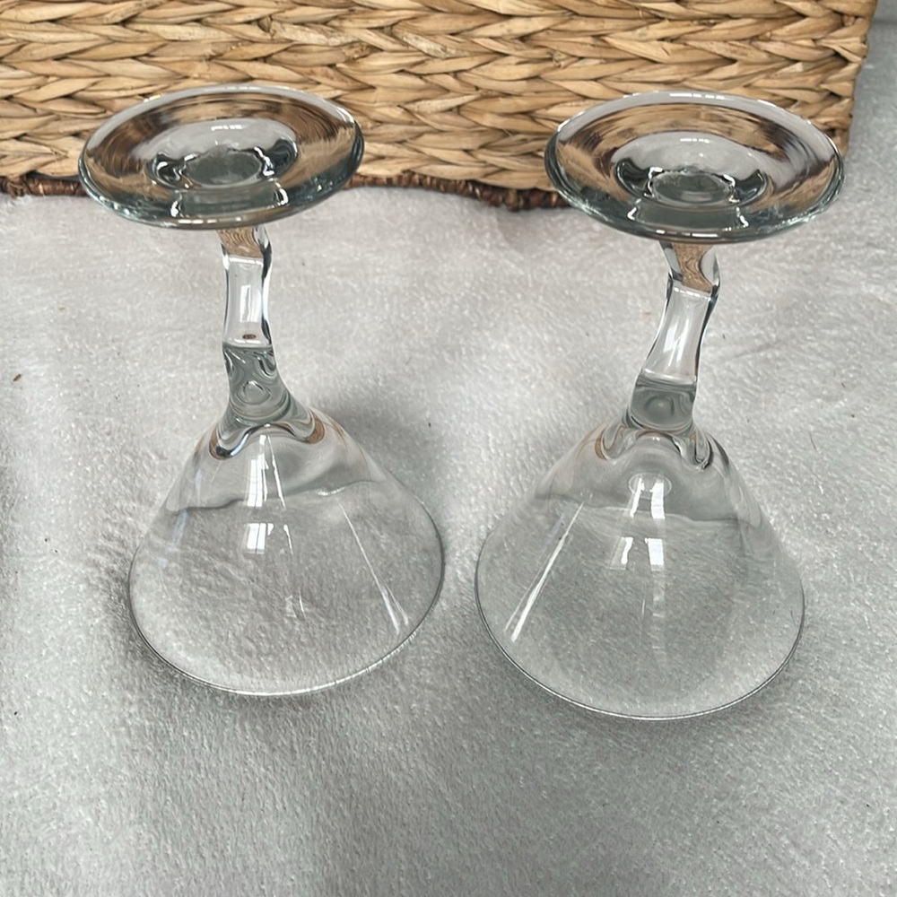 Libbey Set of 2 Glass Z Stemware Wine Martini 8 oz Glasses With Zig Zag Stem - Picture 6 of 9